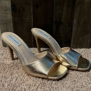 Steve Madden Gold Heels